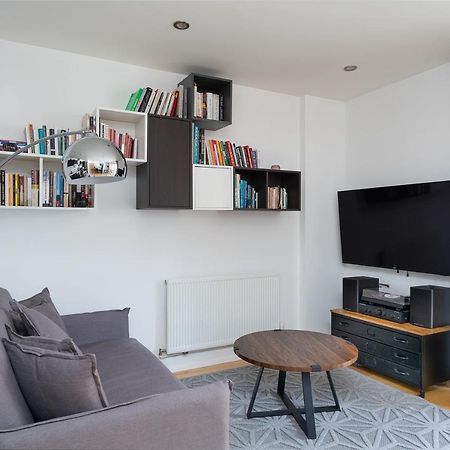D8 - Canal View Apartment Лондон Экстерьер фото