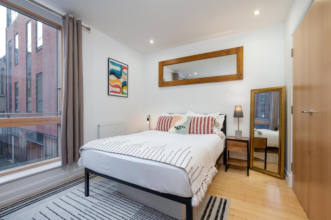 D8 - Canal View Apartment Лондон Экстерьер фото