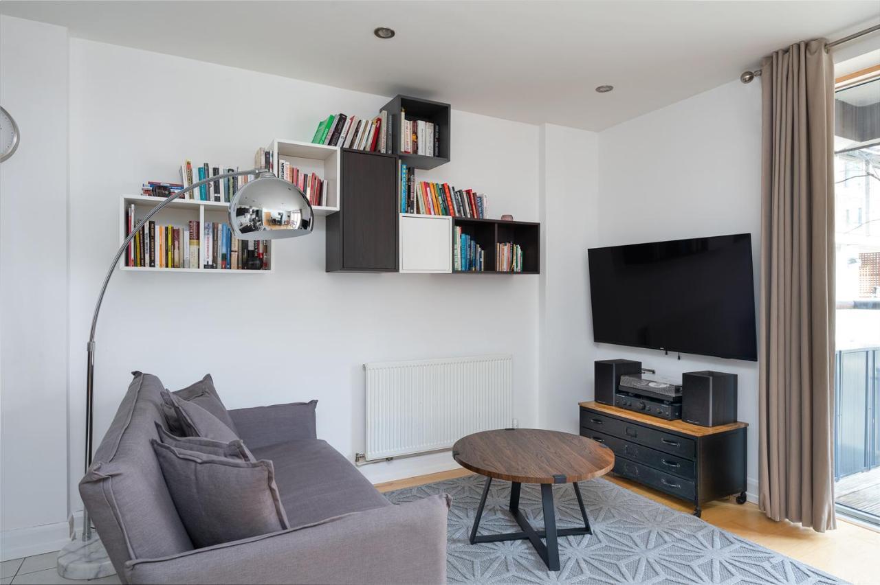 D8 - Canal View Apartment Лондон Экстерьер фото