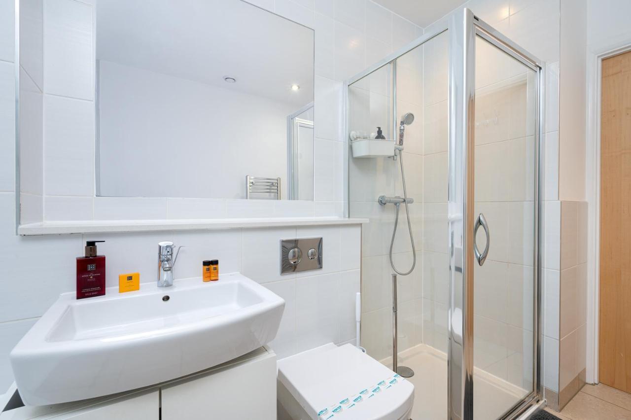 D8 - Canal View Apartment Лондон Экстерьер фото